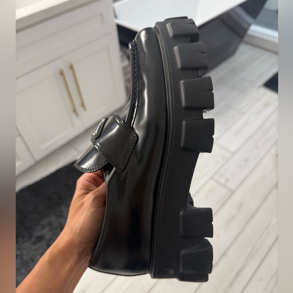 Prada Monolith Pointy women shoes - Picture 10 of 11